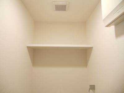 ベラジオ五条堀川Ⅱのその他|トイレ上部棚