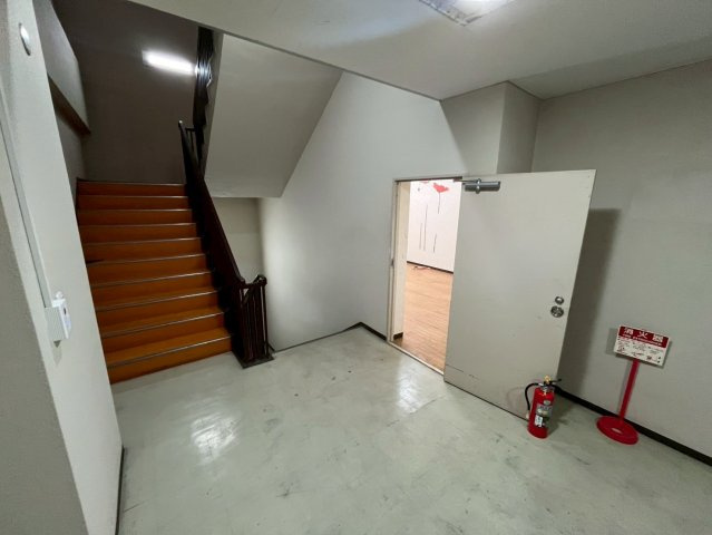 ジュウェル常盤平のその他共用部分|2階エレベーターホール側入り口