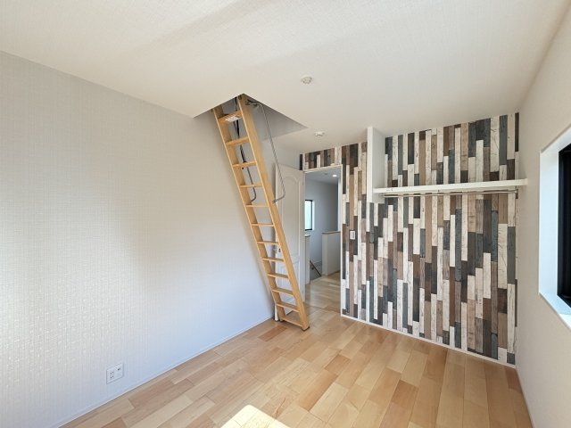 広島市安佐南区高取北１丁目の中古一戸建の洋室