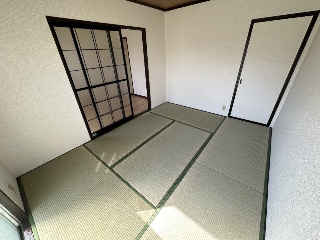 シャイニーKの和室