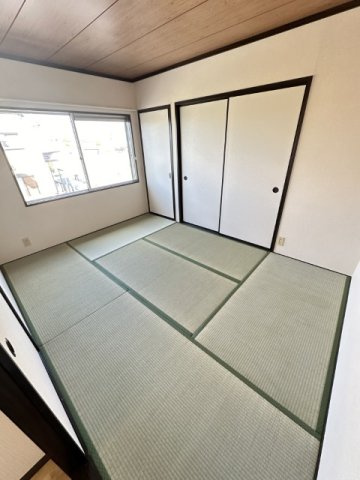 シャイニーKの和室