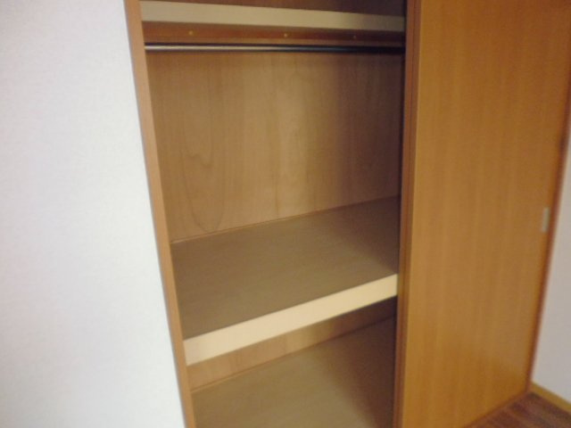 倉敷市広江２丁目のアパートの収納