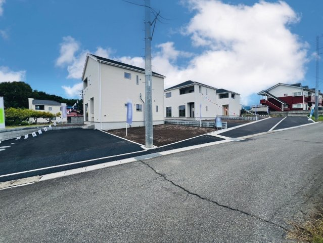 高崎市足門町の前面道路含む現地写真|暮らしやすい住環境♪