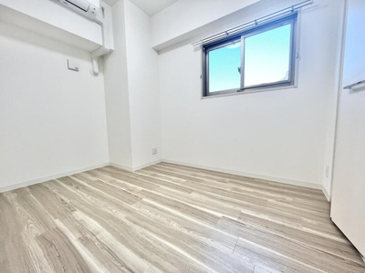 【洋室】 | サンセール豊崎