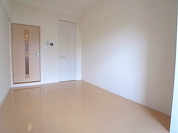 ウィンテージ神戸元町の居間・リビング