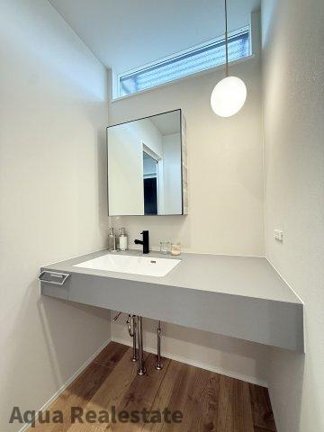 丸亀市飯野町西分　未入居モデルハウスの独立洗面台|独立洗面台です