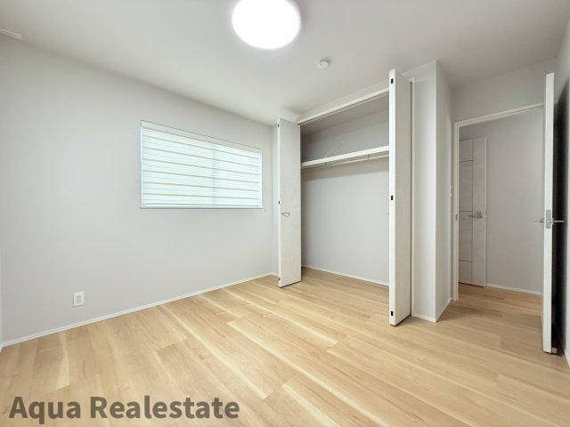 丸亀市飯野町西分　未入居モデルハウスの寝室|広くて明るい寝室