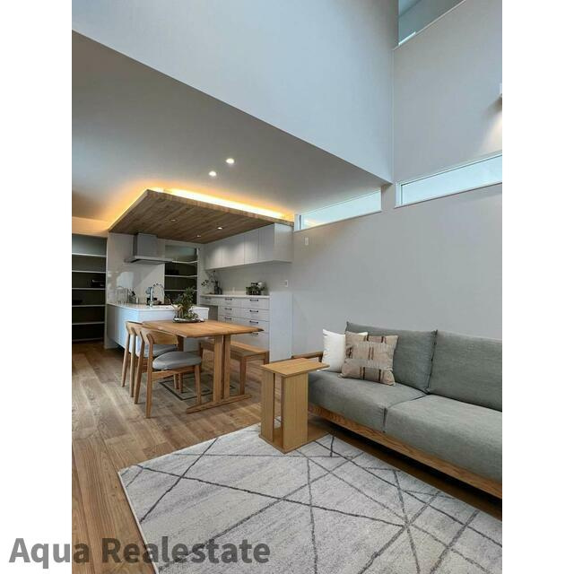 丸亀市飯野町西分　未入居モデルハウスの居間・リビング|こちらの居間で趣味の時間をお楽しみください