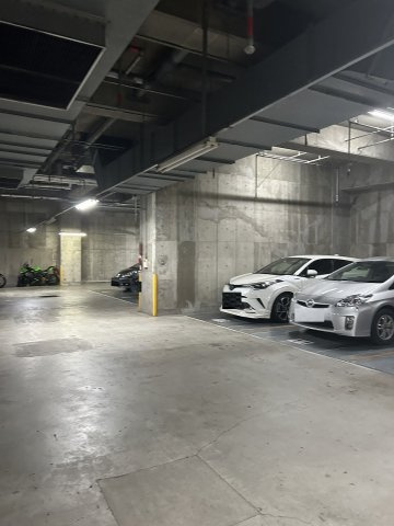 カルム赤羽の駐車場