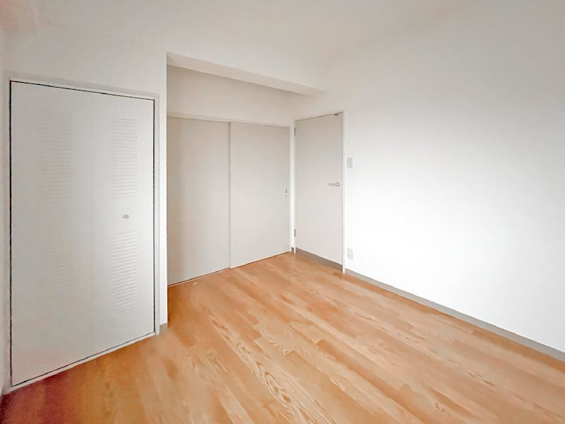 カルムエール乾の洋室|使い勝手のいい洋室です