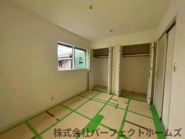 ユウトシタウン池之宮の洋室|明るい洋室です