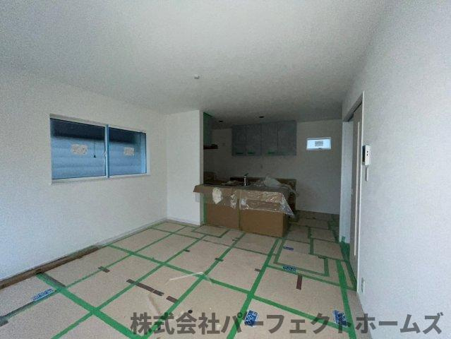 ユウトシタウン池之宮の居間・リビング|使いやすい居間です