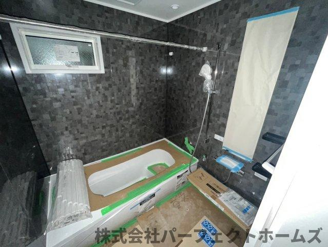 ユウトシタウン池之宮の浴室|日々の疲れを癒すお風呂付です