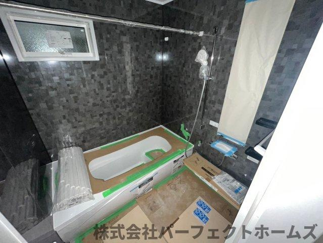 ユウトシタウン池之宮の浴室|日々の疲れを癒すお風呂付です