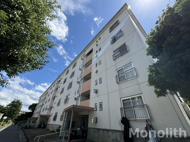 和泉市鶴山台３丁目の賃貸マンション