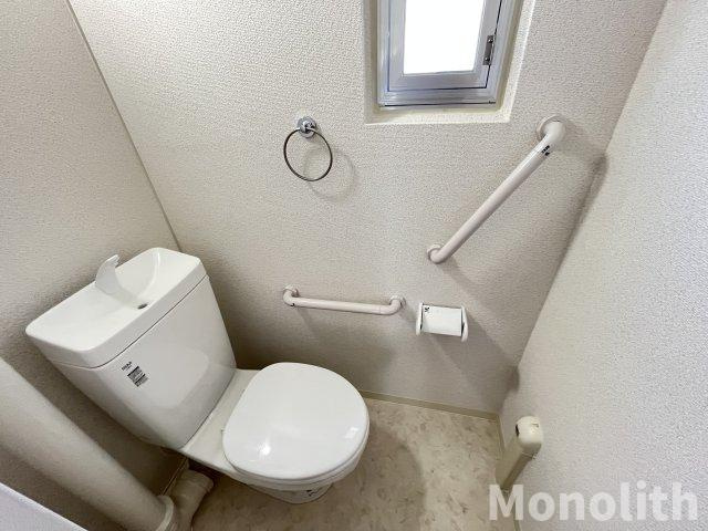 和泉市鶴山台３丁目の賃貸マンションのトイレ