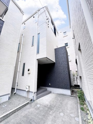 【外観】 | ◇◆藤が丘2丁目　中古戸建◆◇ | ◆一戸建てを中心とした街並みが整然と続き、周辺は高い建物が建っていないので、緑の多い閑静な趣を感じる環境です。街並みや周辺環境も重要なポイントです！！