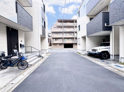 【前面道路含む現地写真】 | ◇◆藤が丘2丁目　中古戸建◆◇ | ◆前面道路も幅員があり車の運転も安心！前面道路は閑静な住宅地。車通りの少ない道路です。お子様にも安心です。