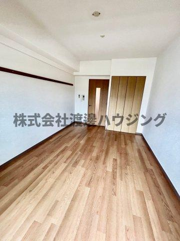 グレイス丸萬の内装