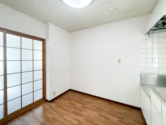 リヴィエール苦楽園の居間・リビング|DK101号室施工分
