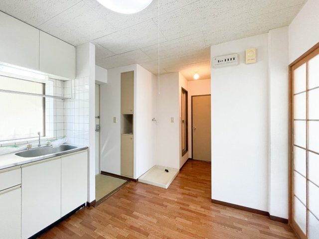 リヴィエール苦楽園の居間・リビング|こちらの居間で趣味の時間をお楽しみください