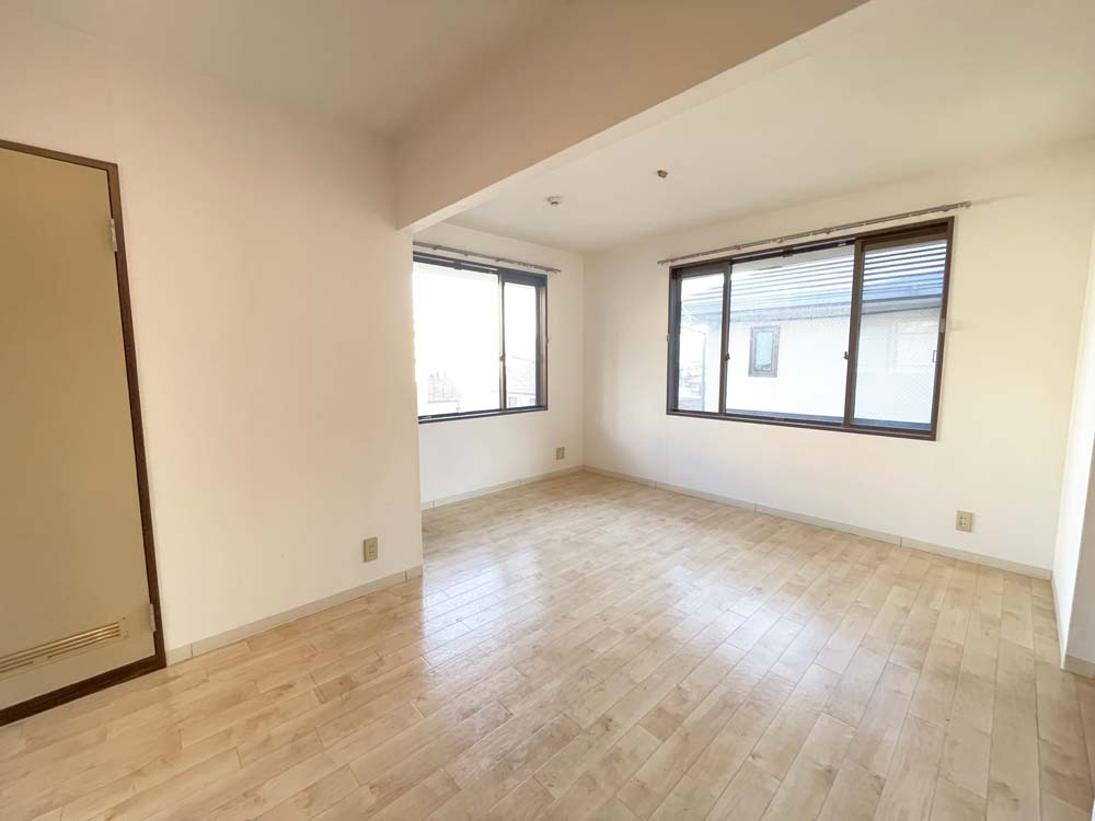 LA・LUNAの居間・リビング