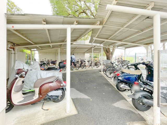 シーアイマンション第一甲陽園のその他共用部分|バイク置場