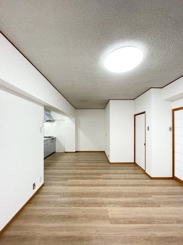 シーアイマンション第一甲陽園の居間・リビング|ゆったり過ごせるリビングです