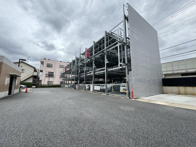 ライオンズガーデンシティ平井の駐車場