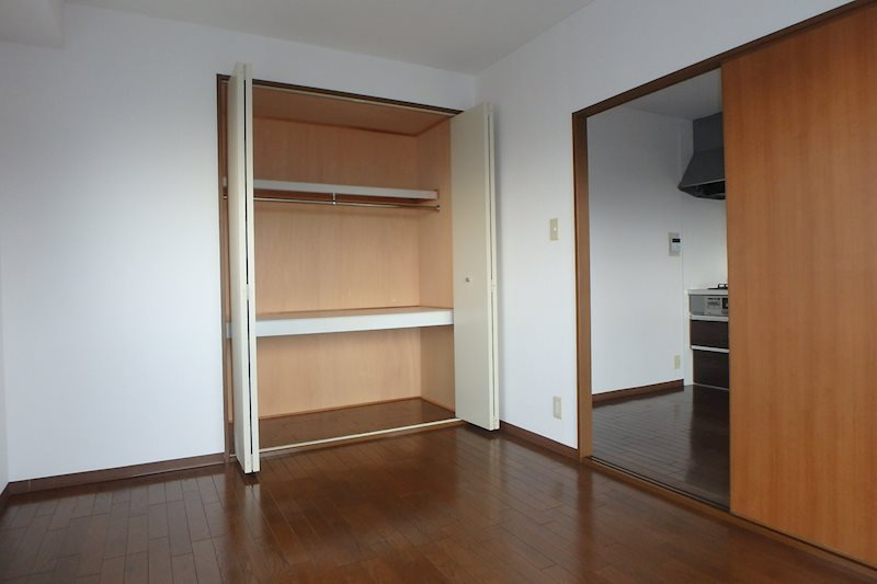 アペックス・コウヨウⅡの洋室|明るい洋室です