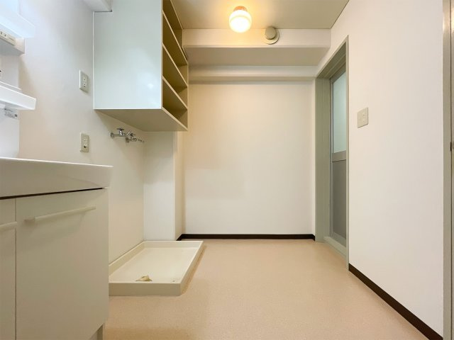 進和苦楽園アーバンライフB棟の洗面所|忙しい朝には欠かせない洗面所です