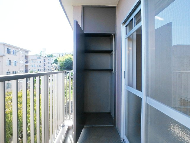 逆瀬川ハイツ一号棟の収納