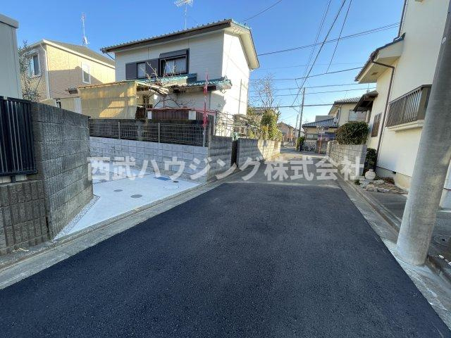 【仲介手数料無料】所沢市東狭山ケ丘１０期２号棟　所沢市の新築住宅なら西武ハウジングの前面道路含む現地写真