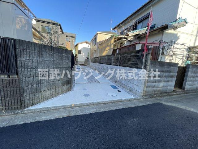 【仲介手数料無料】所沢市東狭山ケ丘１０期２号棟　所沢市の新築住宅なら西武ハウジングの前面道路含む現地写真