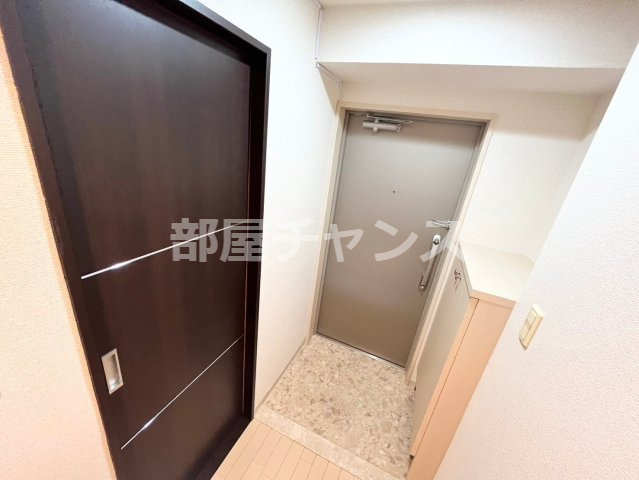 アルバ志賀本通の玄関