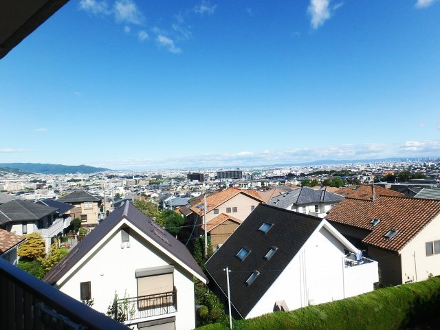 逆瀬川ハイツ三号棟の展望
