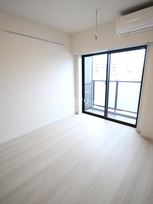 クレヴィスタ横浜大口の洋室