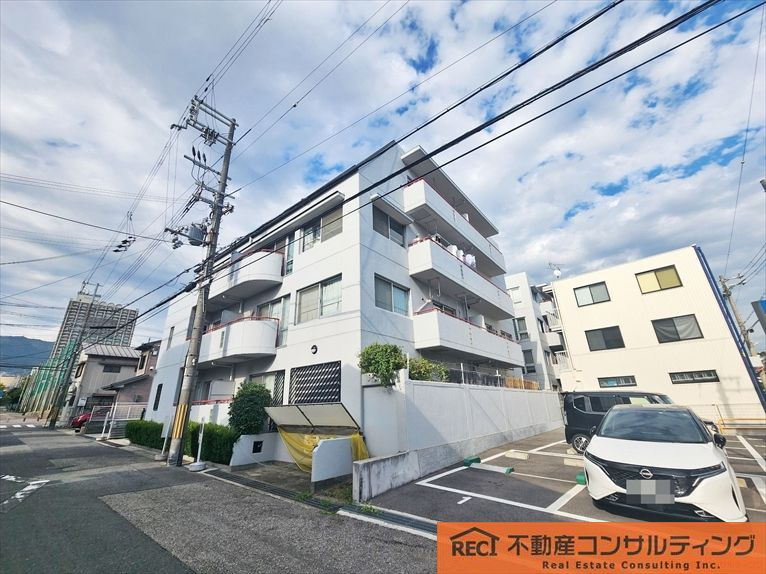 コスモ住吉川の外観