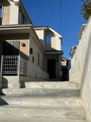 【外観】 | 神戸市垂水区多聞台5丁目　新築戸建1号棟　仲介手数料無料！ | 外観は落ち着いています