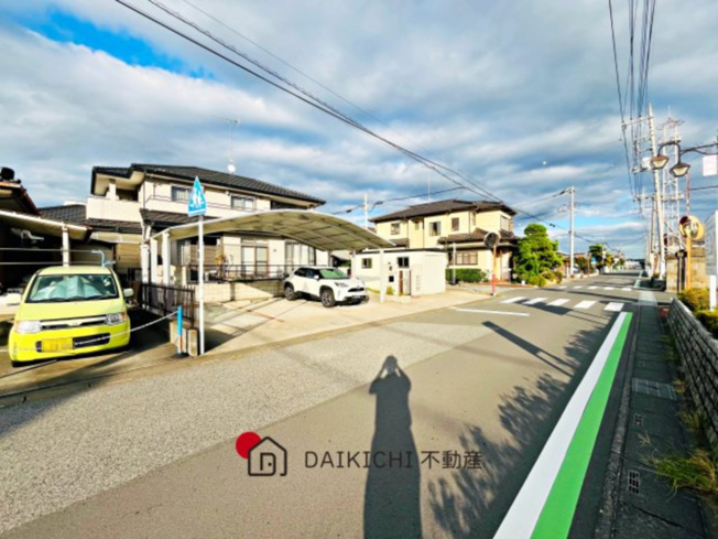 【前面道路含む現地写真】 | 加須市騎西　中古戸建