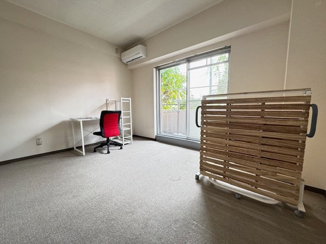 ボイスデムドンの居間・リビング|家具はつきません。