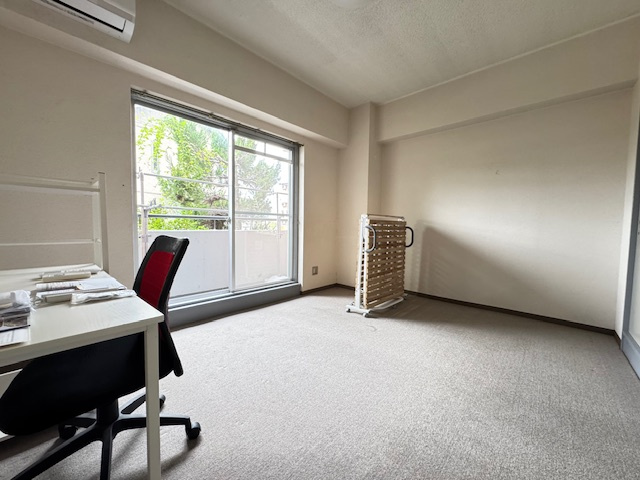 ボイスデムドンの洋室|家具はつきません。