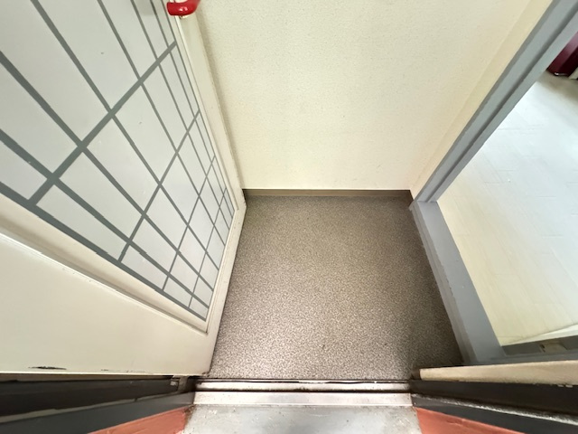 ボイスデムドンの玄関