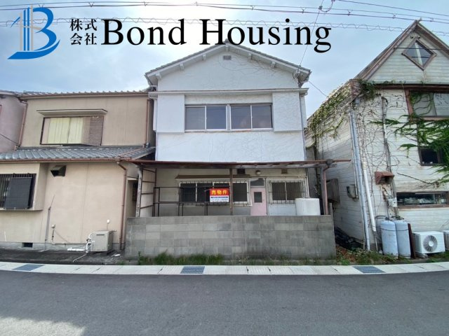 西江井ヶ島駅徒歩6分・海近物件・大久保町西島　築49年の前面道路含む現地写真