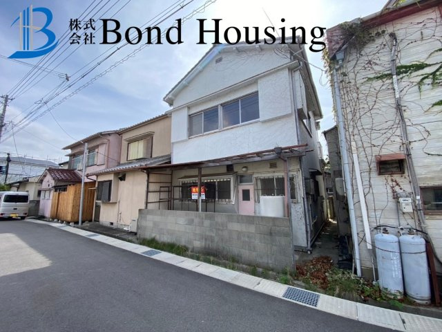 西江井ヶ島駅徒歩6分・海近物件・大久保町西島　築49年の前面道路含む現地写真