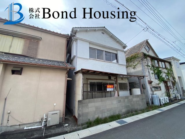 西江井ヶ島駅徒歩6分・海近物件・大久保町西島　築49年の前面道路含む現地写真