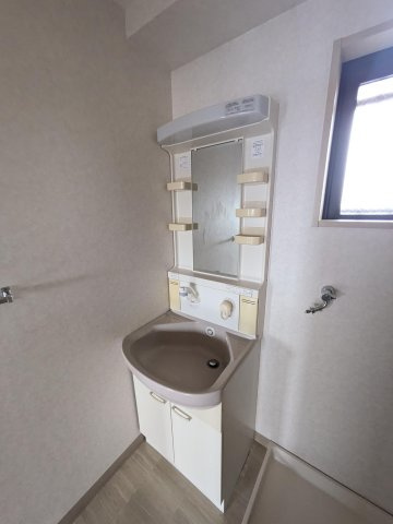 アーバンステージ府中の独立洗面台|※同タイプの別の部屋です。