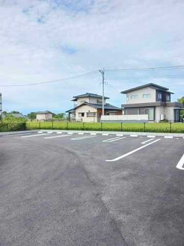 ピノ・フルールの駐車場