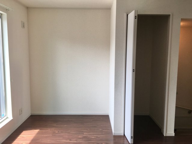 長岡ハイツの居間・リビング