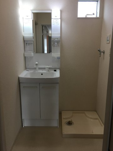 長岡ハイツの洗面所